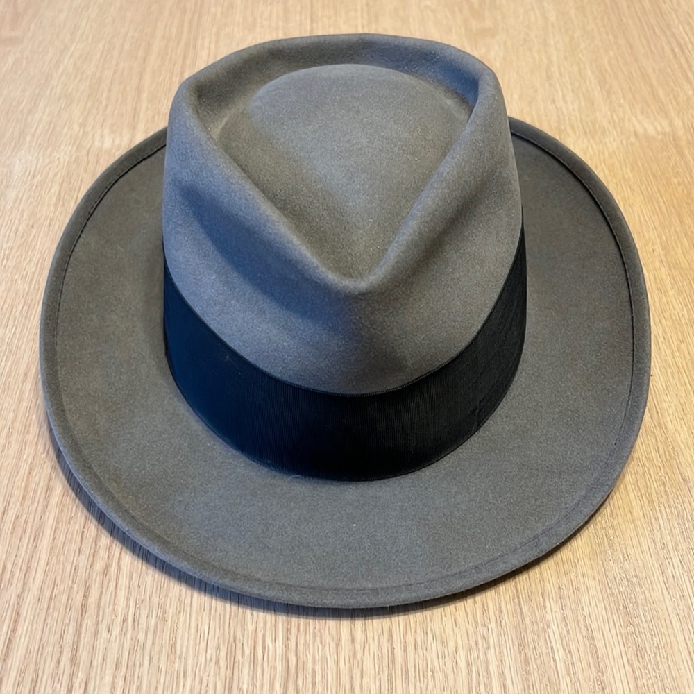 Vintage 1960’s Stetson Fedora , gently pre-owned, nice shape, size 6 7/8, grey